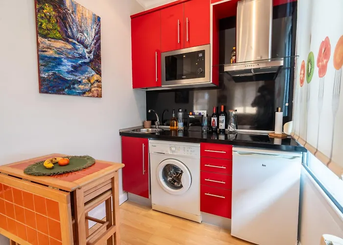 Estudio Reformado En Puerto Chico * Santander