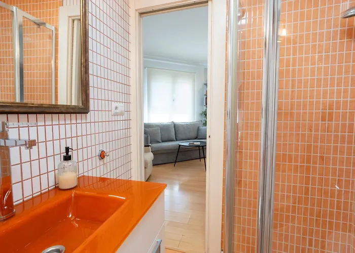 Estudio Reformado En Puerto Chico 아파트 *